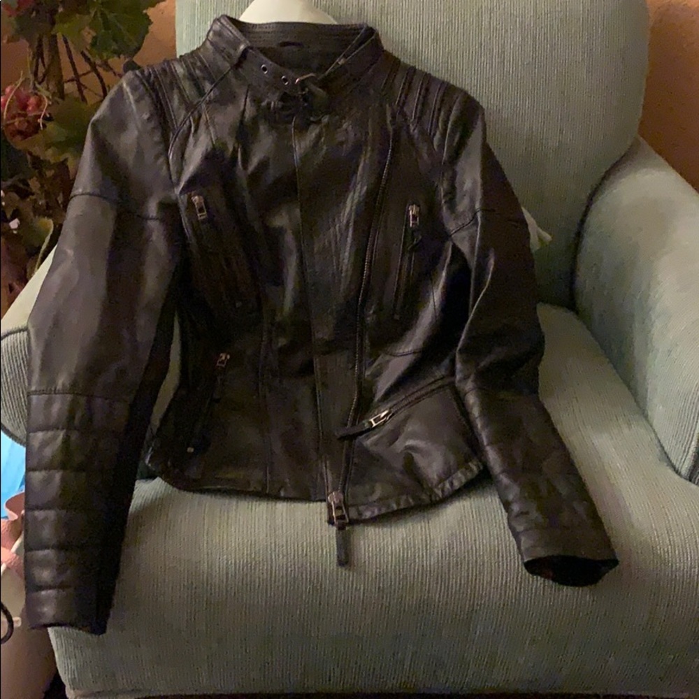 Black Lambskin woman’s small jacket